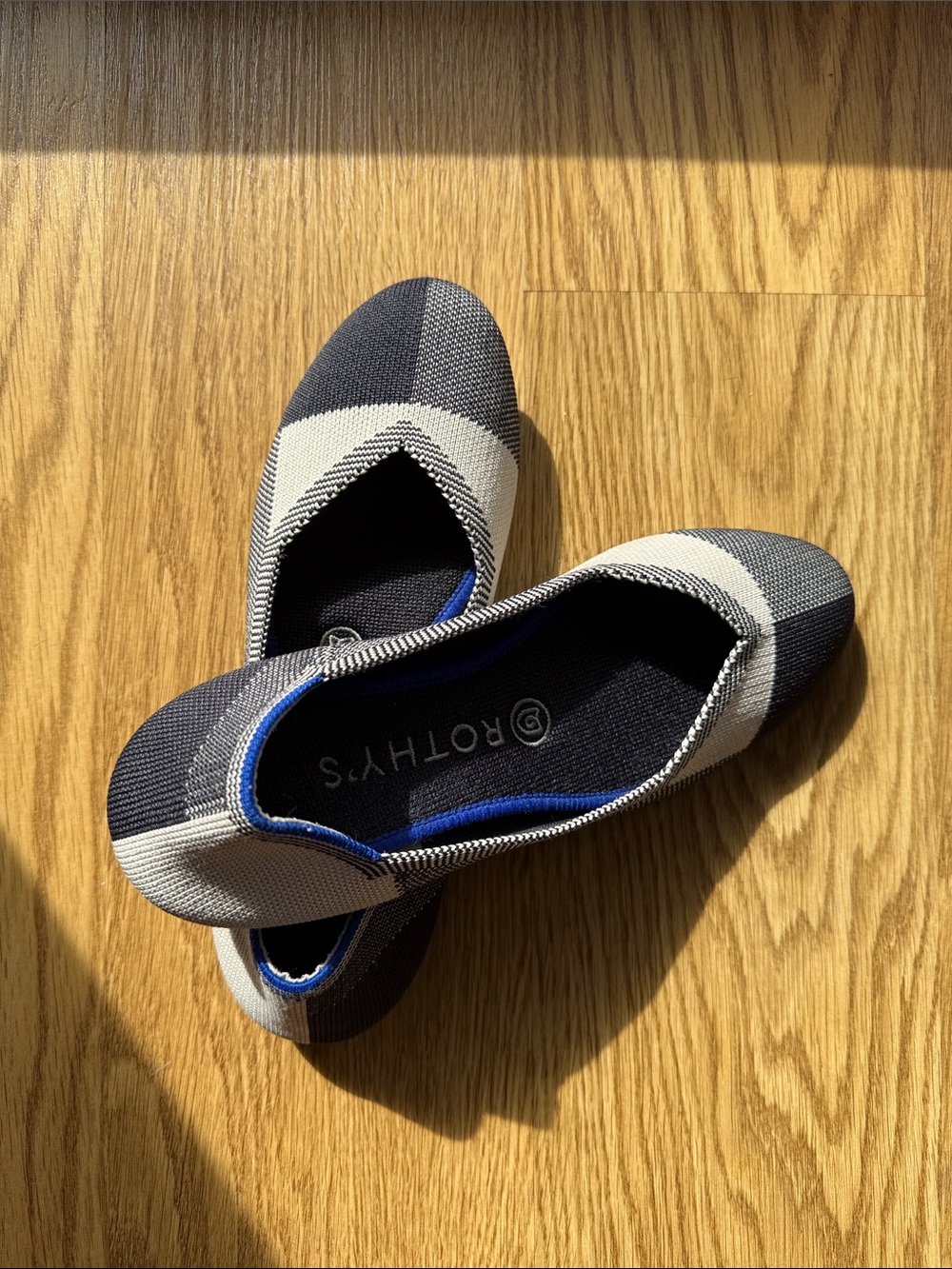Rothy's Cream and Navy Blue Knit Ballet Flats
